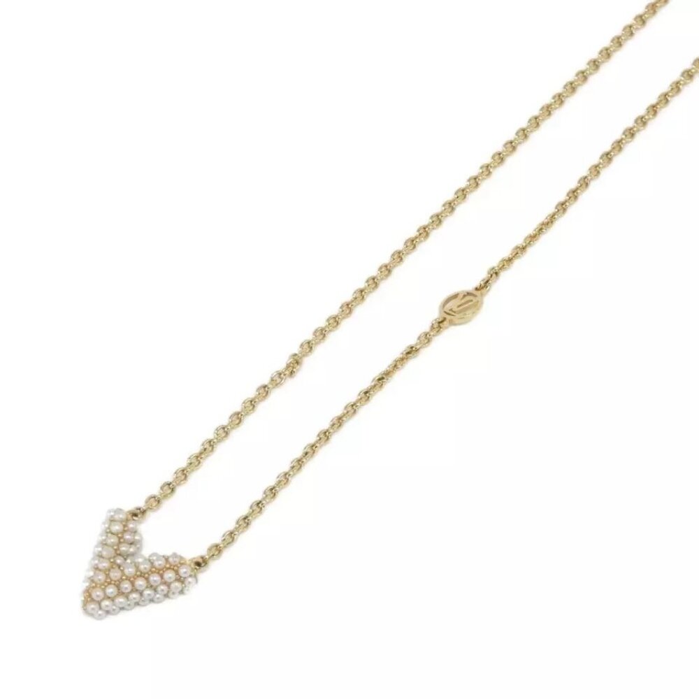 Authentic LOUIS VUITTON Collier Essential V perle